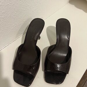 Jessica Simpson Dark Brown Textured Mules